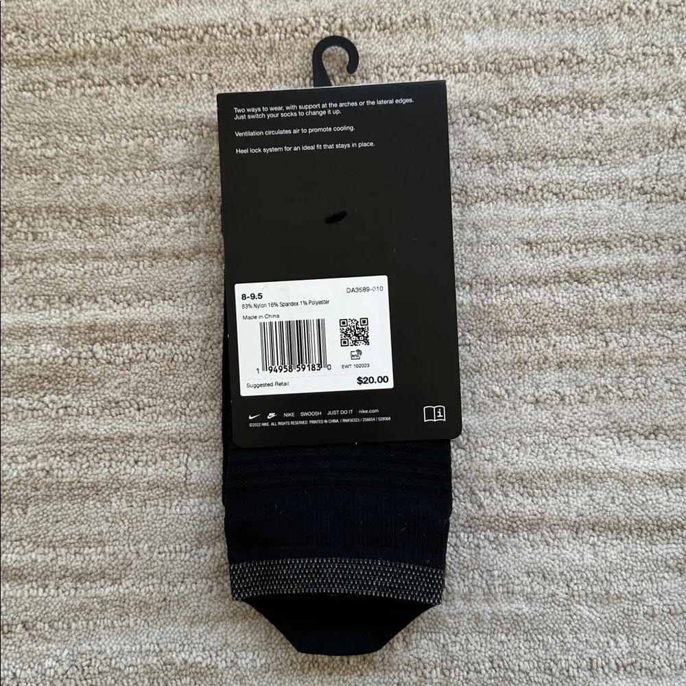 NWT 2 Pairs of Nike Spark Lightweight No-Show Running Socks W 9.5-11 Men 8-9.5